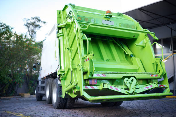 Best Yard Waste Removal  in South Lyon, MI